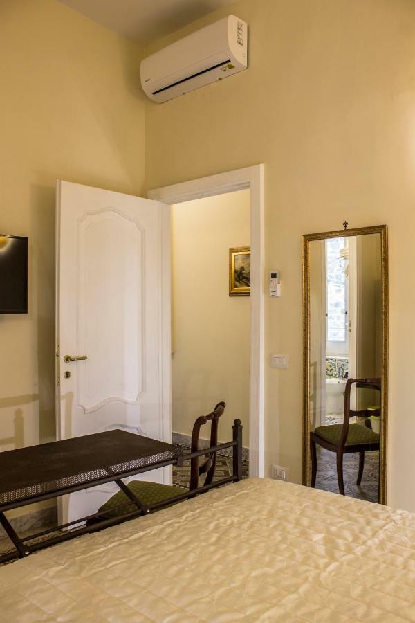 Bed and Breakfast Don Angelo Petito Nápoles Exterior foto