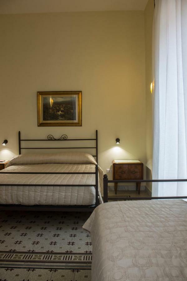 Bed and Breakfast Don Angelo Petito Nápoles Exterior foto